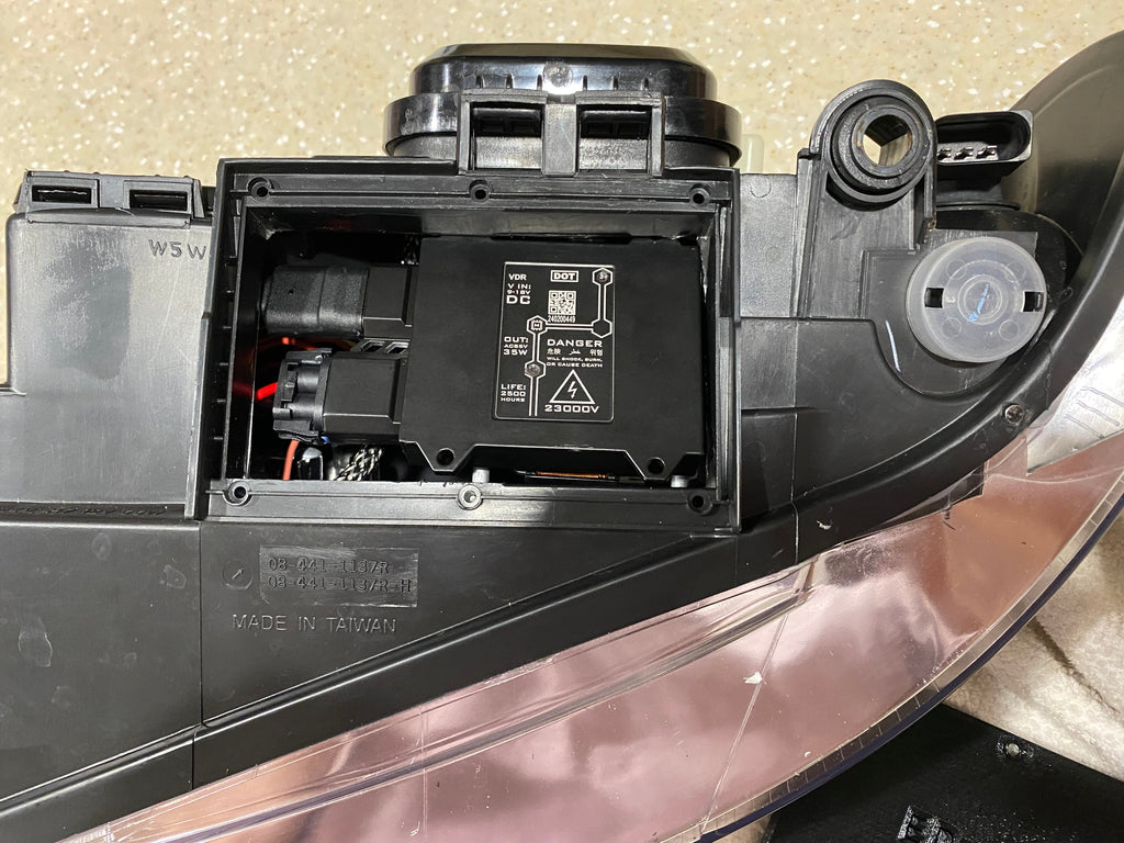B5 Stock/Valeo Headlight Projector Retro-fit Brackets